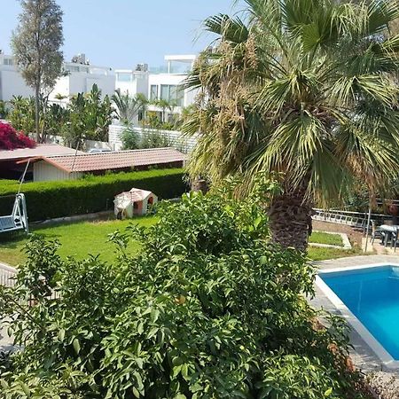 Moon-Light Studio Hotel Larnaca Bagian luar foto