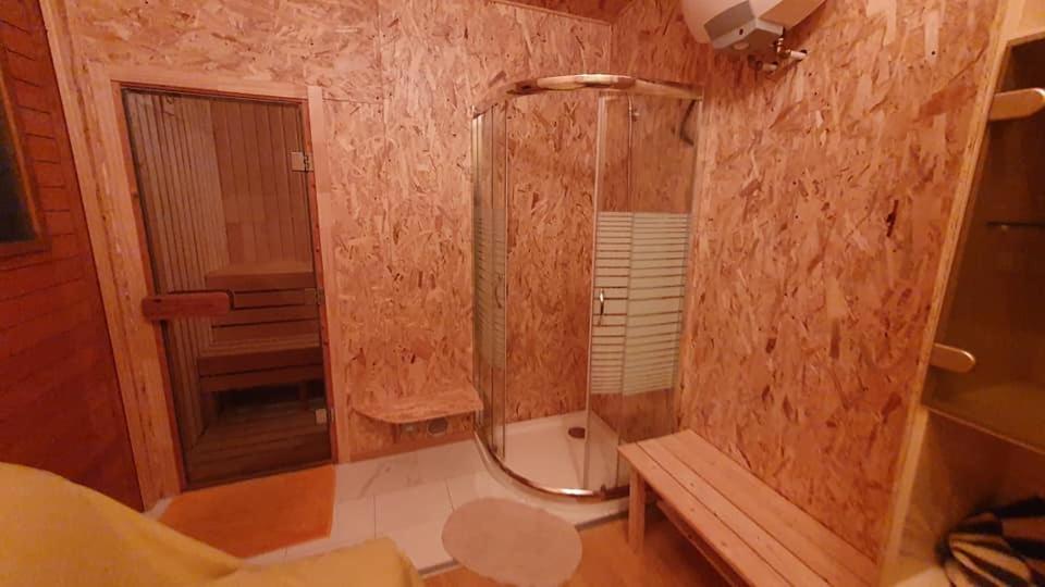 Moon-Light Studio Hotel Larnaca Bagian luar foto